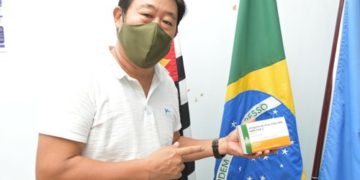 Ibiúna aplica a primeira dose da vacina contra Covid-19