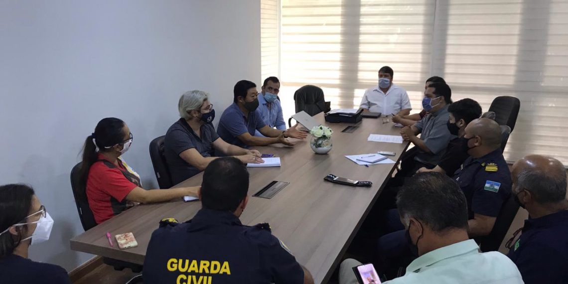 Prefeito se reúne com Comissão da Festa de São Sebastião