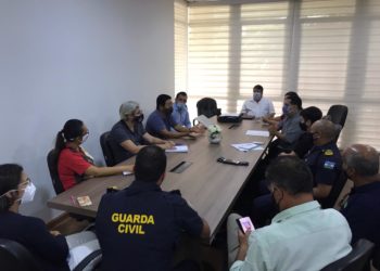 Prefeito se reúne com Comissão da Festa de São Sebastião