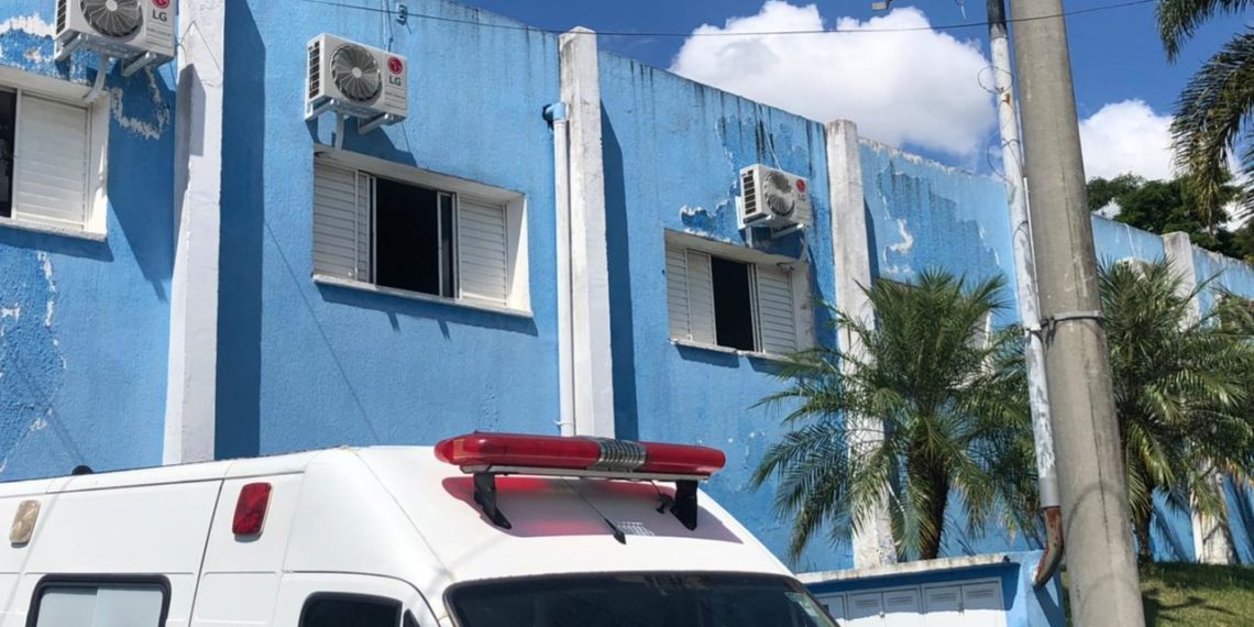 Combate à Covid: Prefeitura instala ar condicionado nos leitos do Hospital Municipal de Ibiúna