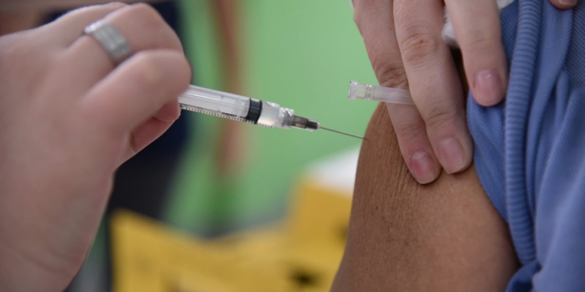 Ibiúna inicia vacinação contra Covid-19 para pessoas de 68 anos