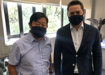 Prefeito Paulinho Sasaki se reúne com Secretário Estadual Marco Vinholi