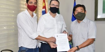 Prefeito Paulinho Sasaki recebe Deputado Vitor Lippi