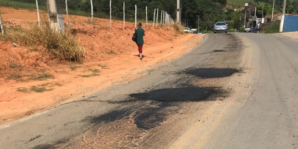 Tapa-buraco é uma das ações realizadas na semana