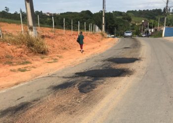 Tapa-buraco é uma das ações realizadas na semana