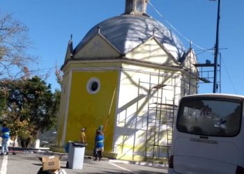 Prefeitura faz serviços de melhorias em bairros e no Centro