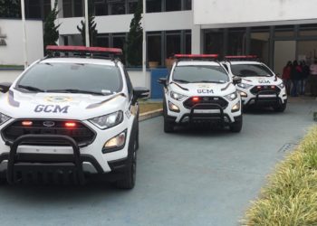 GCM recebe novas viaturas e armamentos