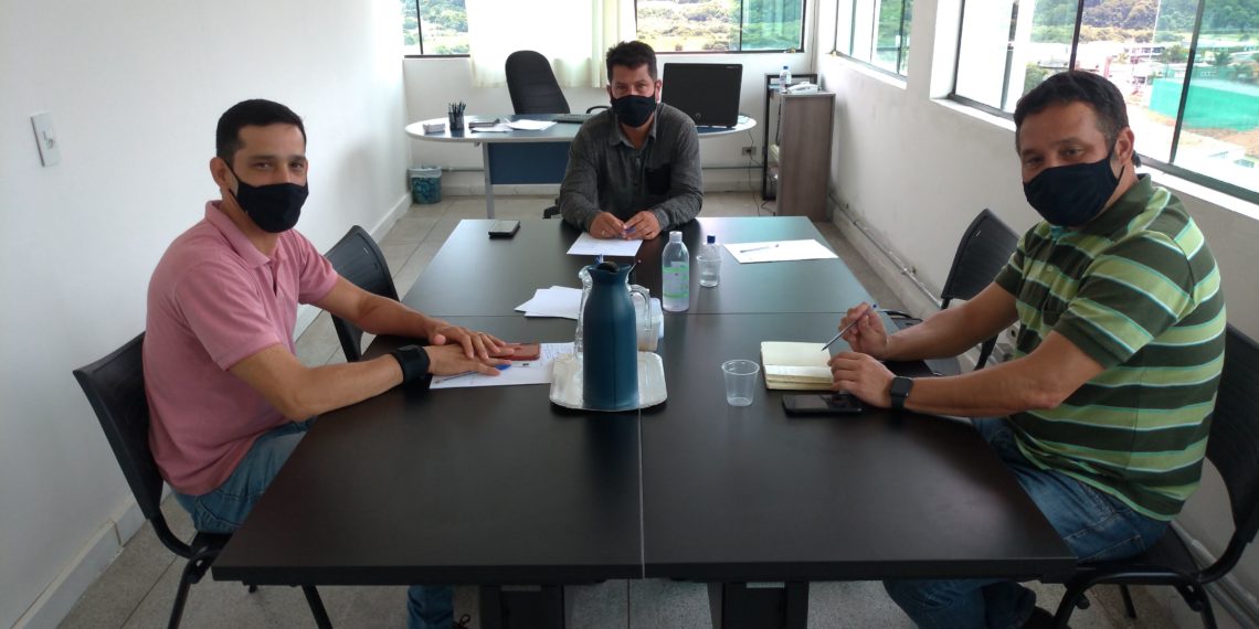 Diretor Regional do Trabalho e Empreendedorismo visita Secretaria de Indústria e Comércio