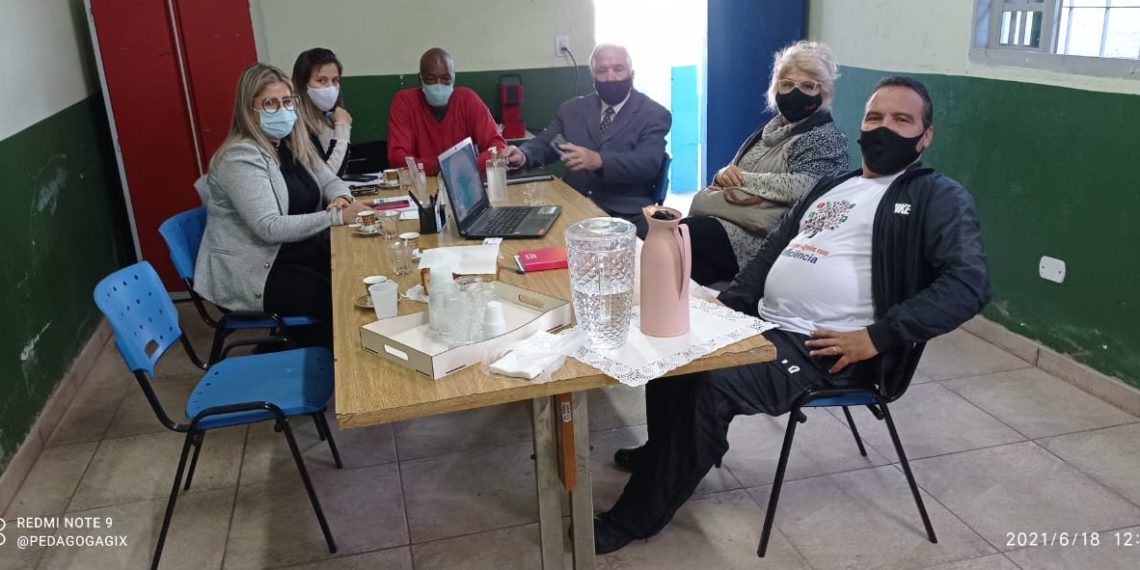 Secretária de SPcD recebe visita de representante da APAE Cotia