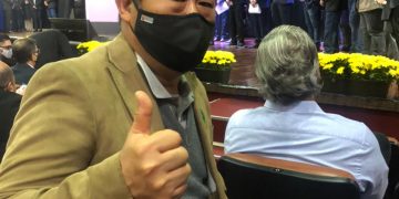 Prefeito Paulinho Sasaki participa de evento com governador João Dória