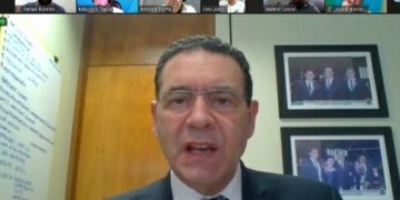 Secretários municipais participam de reunião com presidente da Sabesp