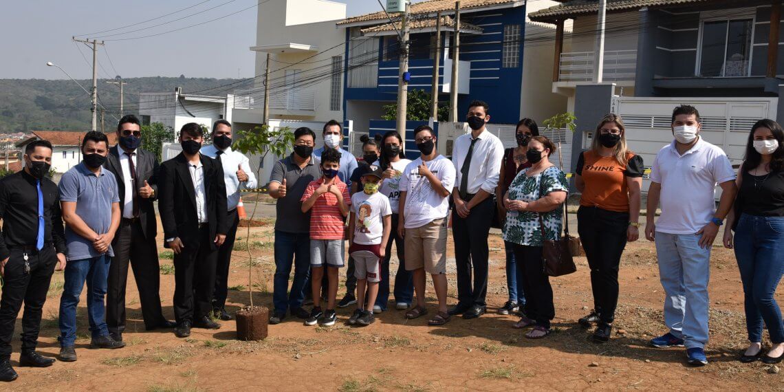 Prefeitura de Ibiúna realiza plantio de mudas nativas em comemoração ao Setembro Verde e Dia da Árvore