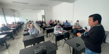 Prefeito Paulinho Sasaki realiza reunião com secretariado municipal