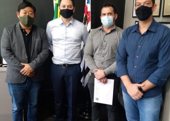 Prefeito Paulinho Sasaki se reúne com secretário estadual de Desenvolvimento Regional