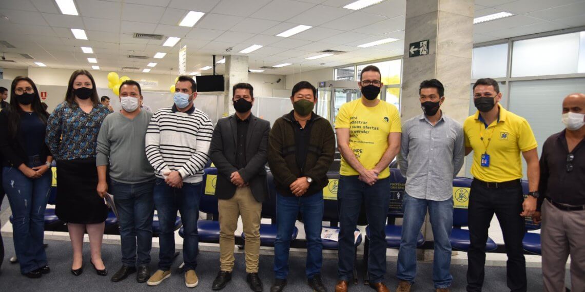 Prefeito Paulinho Sasaki participa do lançamento do programa MPE Week