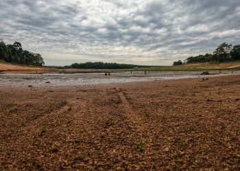 Prefeito Paulinho Sasaki exige redução da vazão da Represa de Itupararanga