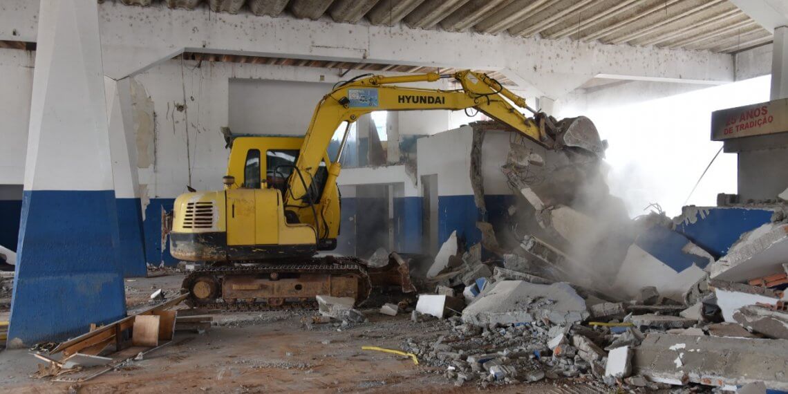 Reforma Terminal Rodoviário: Começa etapa de demolição das paredes