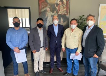 Prefeito Paulinho Sasaki busca recurso para reforma dos postos de saúde