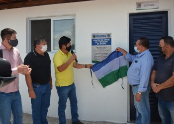 Prefeito Paulinho Sasaki entrega Centro de Apoio de Veículos da Saúde
