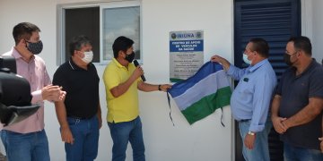 Prefeito Paulinho Sasaki entrega Centro de Apoio de Veículos da Saúde