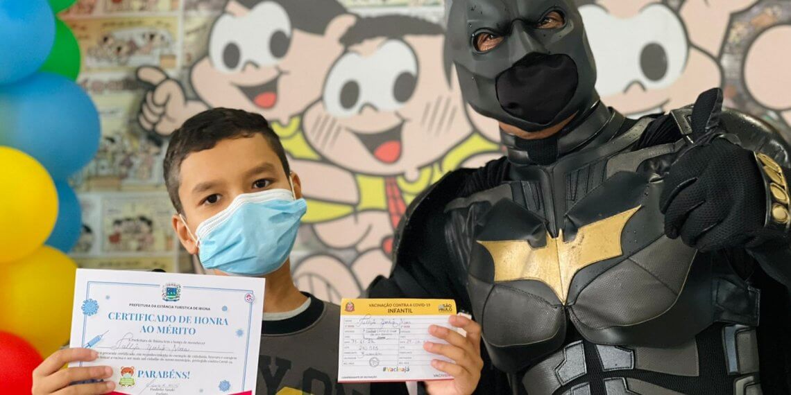 Prefeitura de Ibiúna entrega certificado para crianças vacinadas contra Covid-19