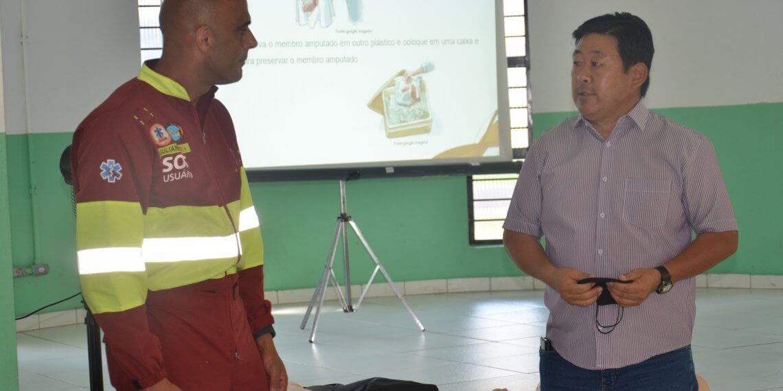 Secretaria de Educação realiza treinamento de primeiros socorros