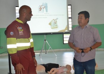 Secretaria de Educação realiza treinamento de primeiros socorros