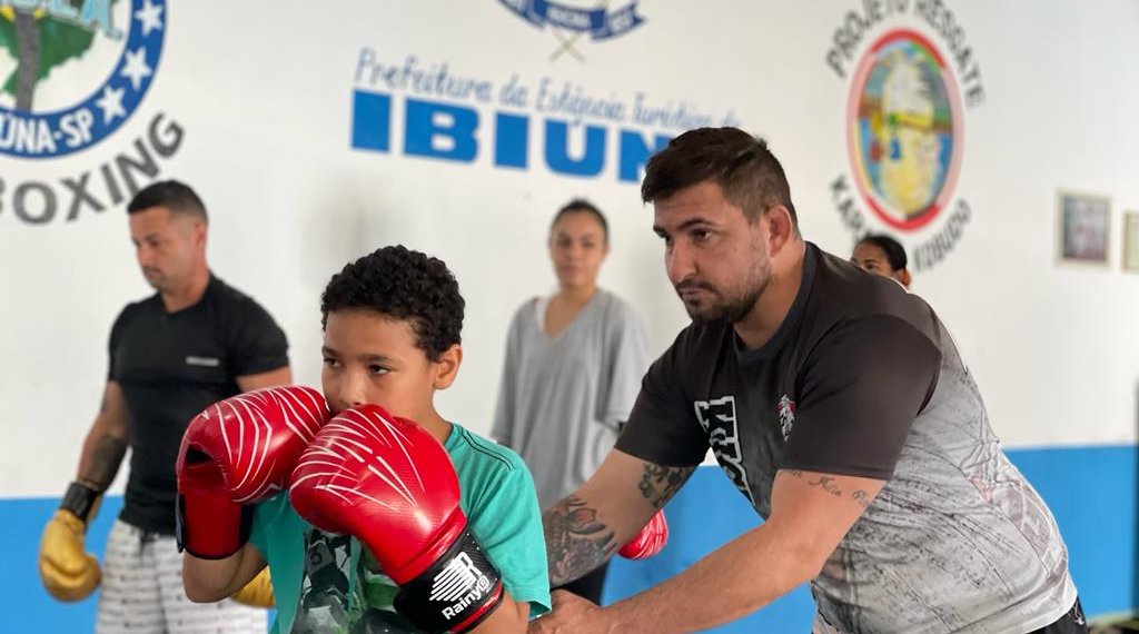 Oficinas gratuitas fazem sucesso e público vai às aulas no Centro Olímpico