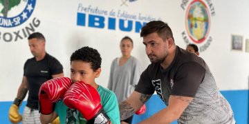 Oficinas gratuitas fazem sucesso e público vai às aulas no Centro Olímpico