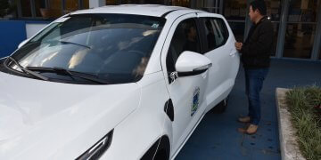 Prefeitura recebe carro 0km e equipamentos para aumentar fiscalização