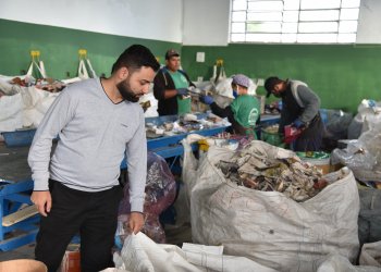 Ibiúna passa a ter o serviço de coleta de materiais recicláveis