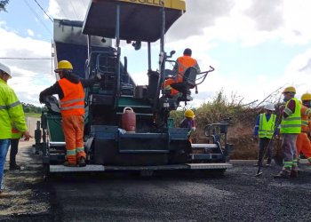 Começa asfalto da Estrada do Paiol Grande