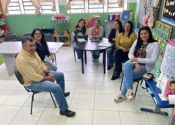 Reunião sobre atendimento Educacional Especializado