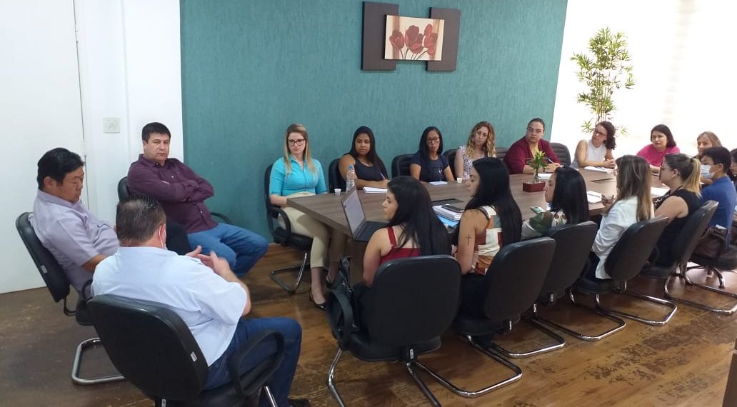 REUNIÃO SOBRE A IMPLEMENTAÇÃO DO NOVO ARCO-ÍRIS