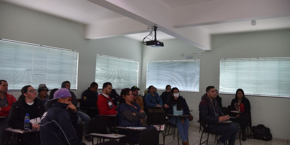 CAPACITAÇÃO NO MANEJO DE ESCORPIÕES