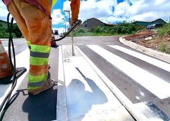 PINTURA DE FAIXAS NO IBIÚNA GARDEN