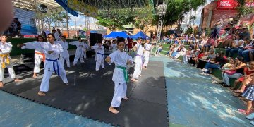 OFICINAS IBIUNENSES SE APRESENTARAM NA PRAÇA