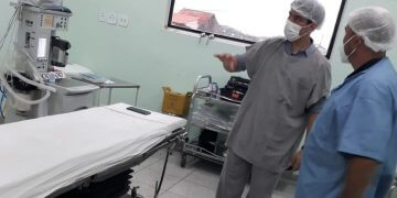 MÉDICOS E ENFERMEIROS RECEBEM TREINAMENTO PARA CAPACITAÇÃO DE NOVOS EQUIPAMENTOS