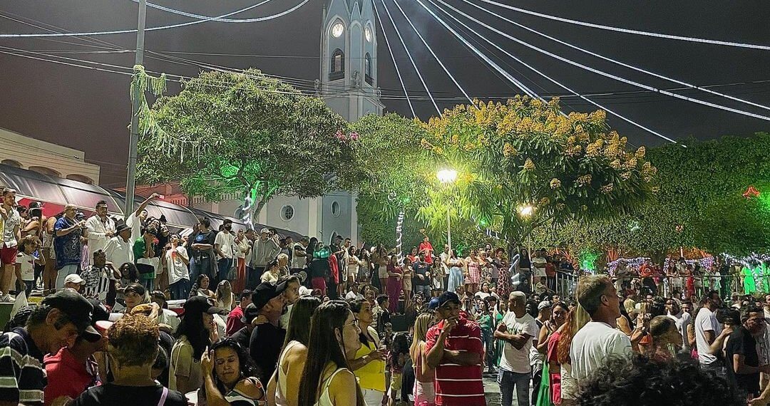 2023 COMEÇOU COM ENERGIA NA PRAÇA DA MATRIZ