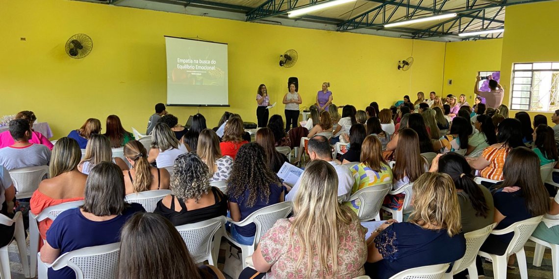 SECRETARIA DA EDUCAÇÃO PROMOVE REUNIÃO DE ACOLHIDA PARA GESTORES E PCP’s