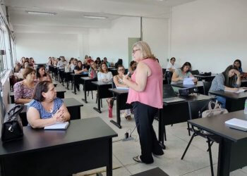 Sistema universitário na rede municipal