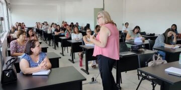 Sistema universitário na rede municipal