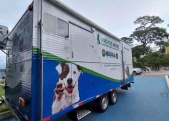 Unidade móvel do Centro de Controle de Zoonoses