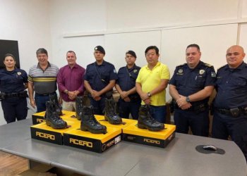 GCM recebe botas de combate novas para corporação