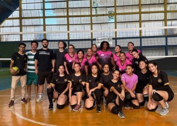 CAMPEONATO QUADRANGULAR DE VÔLEI