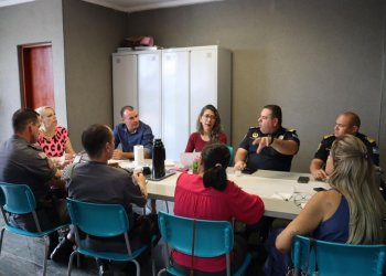 Reunião aborda medidas de segurança a serem adotadas nas escolas
