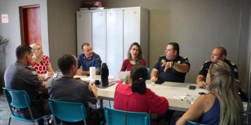 Reunião aborda medidas de segurança a serem adotadas nas escolas