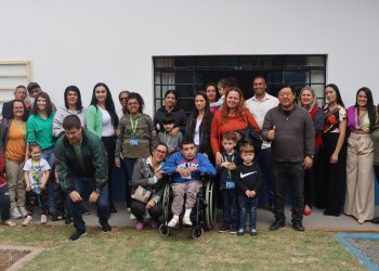 Entrega de carteiras de identificação celebra o Setembro Verde.